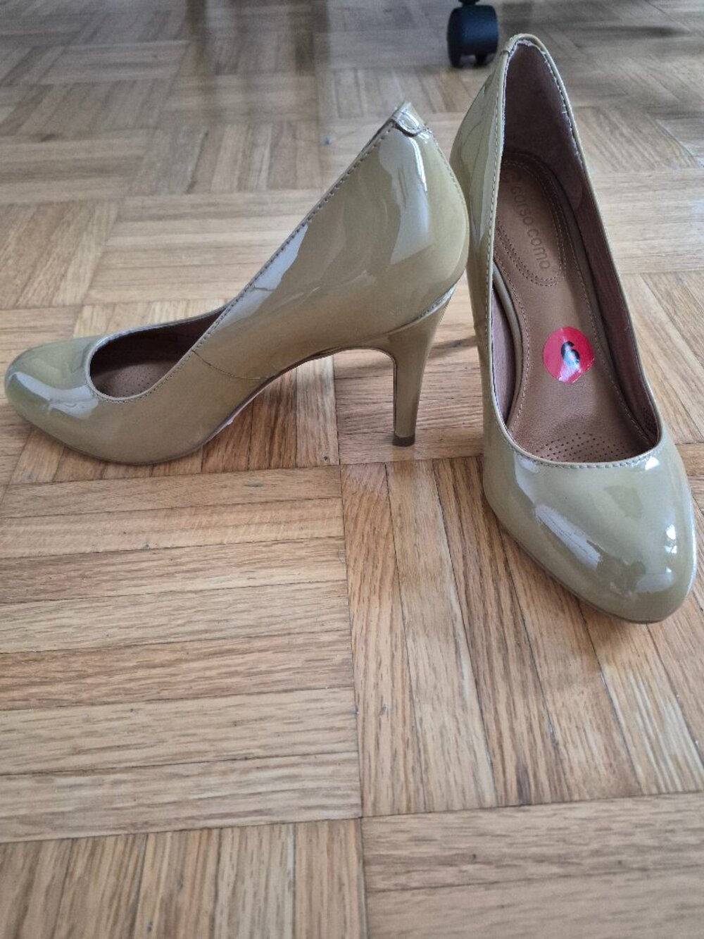 High heel Cream color shoes perfect for office ladies